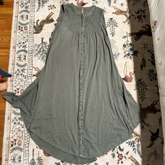 Free People Pintucked Knit Midi Dress size L - Picture 2 of 4